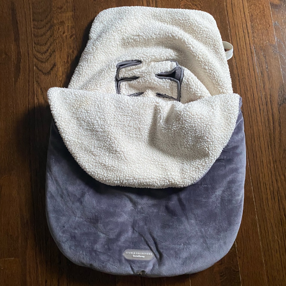 JJ Cole Collection bundle me Sherpa stroller blanket